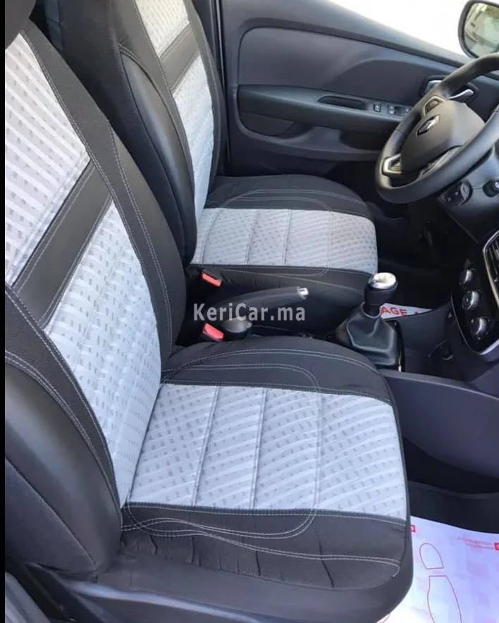 Clio 4 Renault Clio 4 à louer à Agadir - KeriCar Morocco - Photo 2